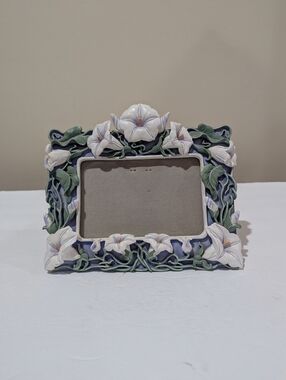 Decorative White Floral Picture Frame with Green Leaves. 8" X 6".